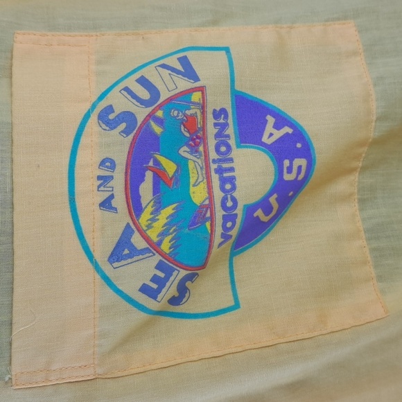 Vintage 80s Sea & Sun Vactions big logo back graphic yellow button-up LG shirt - Picture 4 of 8